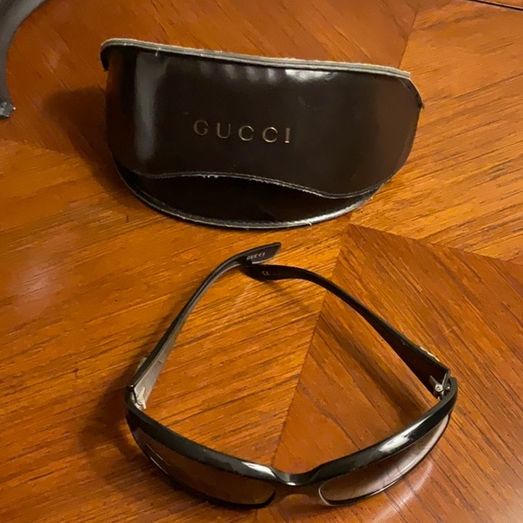 Vintage Gucci Sunglasses with Original Case - Picture 4 of 9